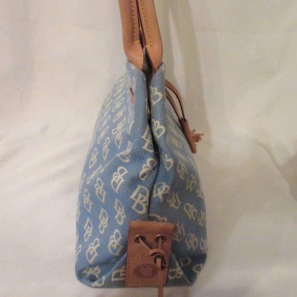 $SOLD$ New Dooney & Bourke Anniversary Canvas Tote - Picture 4 of 8